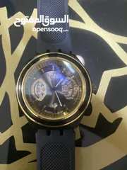  1 ساعه سواتش لون ذهبي مميز