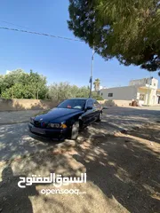  12 Bmw e39 520 2000 الدب للبيع