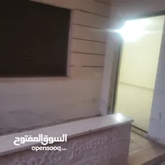  6 3 شقق باقي من المشروع السلط منطقة اسكان المهندسين شقق سوبر ديلوكس شبه ارضي موقع ممتاز أبراج البلقأ