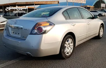  5 Nissan Altima S V4 2.5L Model 2011