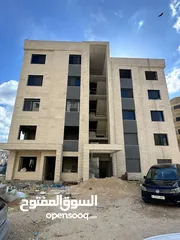  3 شقه في عين مصباح جانب الجامعه