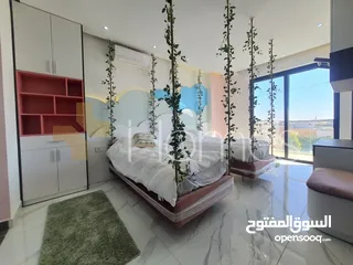  4 فيلا مفروشة مع مسبح للبيع في طريق المطار مساحة بناء 450م