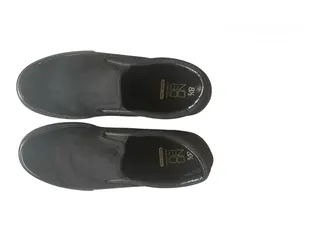  2 Title: No Boundaries Black Shoes – Size 8.5 – Memory Foam, Vans Style