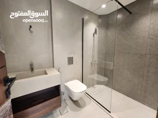  7 شقة فاخرة للبيع في منطقة الظهير - ref : 14485