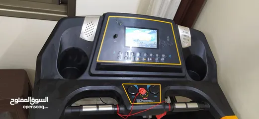 3 جهاز مشي كهربائي بحالة ممتازة