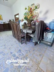  1 طاولة سفرة