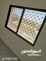  4 شقة للإيجار تشطيب جديد مقابل بوابة القريه الحضريه الخلفي بتجاه طلوع السيفوي مطلوب موظف دخل ثابت