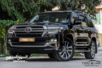  1 Toyota Land Cruiser 2019 Gx-r V8 Grand Touring   السيارة وارد الشركة و قطعت مسافة 49,000 كيلو فقط