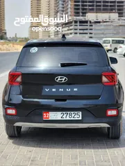  3 Hyundai venue 2021 excellent car