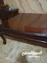  4 طاولة خشبة