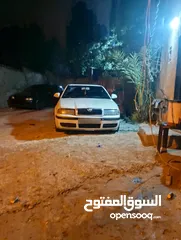  4 سكودا اوكتافيا 2004