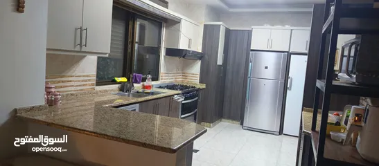  4 شقه طابق ارضي للبيع في ضاحية الامير حسن