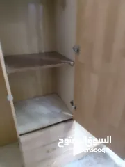  4 خزانة 3 درف وتختين مفرد للبيع في الزرقاء