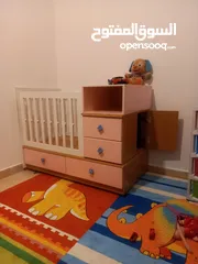  1 تخت بيبي من عمر يوم للخمس سنوات