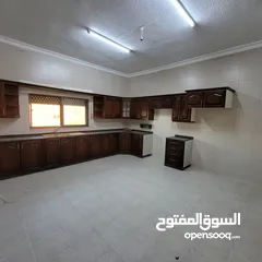 7 شقة للبيع  خلف مستشفى السعودي اطلالة دائمه وميميزة