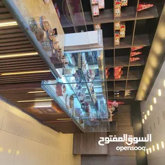  2 محل حلويات غربيه وايس كريم للبيع او للضمان
