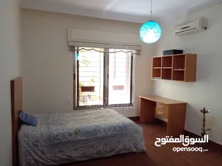  16 شقة فاخرة للبيع في عبدون