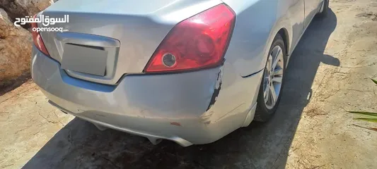  2 نيسان التيما كوبيه 2500cc