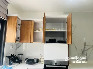  15 شقة للإيجار مفروشة عفش جديد جديدة لم تسكن من قبل مميزة في منطقة هادئة  عمارة محمد ربحي الحجة