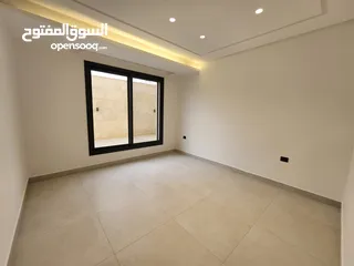  12 شقة فاخرة للبيع في منطقة الظهير - ref : 14485