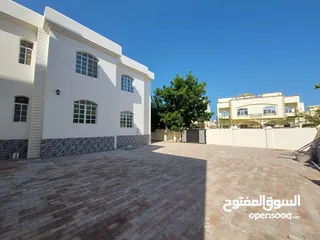  9 7 Bedrooms Villa for Rent in Azaiba REF:942R