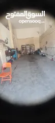  4 السلام عليكم عندي محلين الأول محل زينة سيارات والمحل التاني شغل كويك سيرفس من غيار زيت وغيار بركات