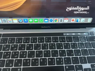  1 Macbook Pro touch bar