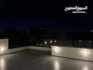  13 فرصة مميزة  أرضي مع حديقة وكراج – مساحات داخلية وخارجية واسعة.