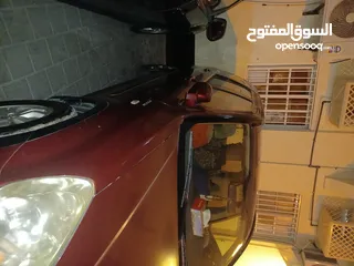  2 هوندا crv   2005 بحالة جيد جدا  ترخيص سنة كاملة  رقمها خماسي مميز