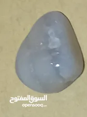  18 حجاره احجار كريمه عقيق و يماني و اوبال حجر القمر زمرد فيروز كهرمان  حجم معدل 2 سم