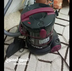  4 مكنسة كهربائية بحال جديد