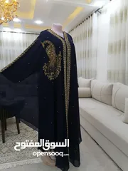 9 وينها  ام العريس عبايه شيفون فراشه مع شك  قطعتين  القطعه داخلي ملزقه مع الفراشه