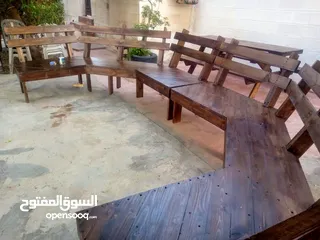  14 كراسي وجلسات خشب