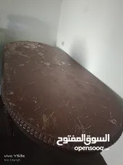  3 طاولة سفرة  مستعملة خشب ثقيل للبيع بسعر مغري جدا  طاولة خشب كبيرة تتسع عشر كراسي