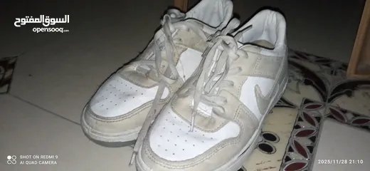  4 بوت من شركة نايكي نمرة 38
