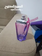  8 زجاجات عطور فارغة 50علبة للبيع بسعر مغري