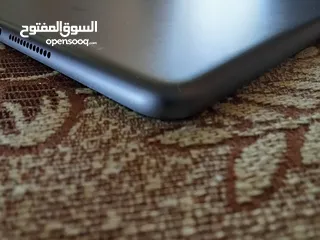  8 ايباد 9 بحالة ممتازه