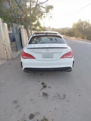  1 مارسيدس AMG 250