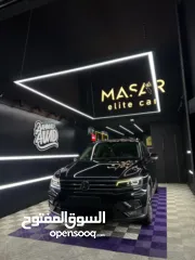  2 Vw tiguan 2019 black edition fully loded 4/4