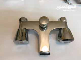  4 4 بطاريات دوش وحمام GROHE  و  KLUDI  المانيه  واكسوارات .