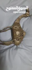  10 جمل نحاس أثري منحوت عليه النحت الاشوري للبيع اقرأ الاعلان