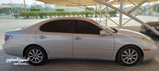  4 لكزس ES330 موديل 2004 بحالة ممتازة