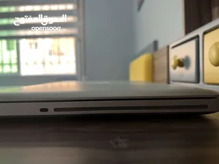  3 MacBook Pro for saleلبتوب ماكبوك برو