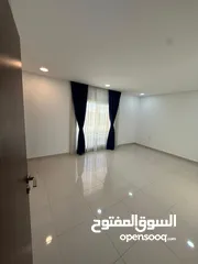  5 شقة سكنية للبيع اطلالة بحرية خلابة + موقع ممتاز جدا بالحد الجديدة (للبحرينيين + الخليجيين فقط)