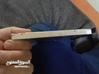  6 قارئ اقراص للابتوبات ديل انسبايرن 3000 ولا تيتيود 5000 بس