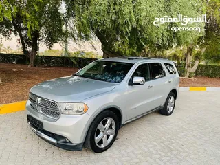  9 Dodge Durango 2012 GCC full option  181000 km  7 seats family car