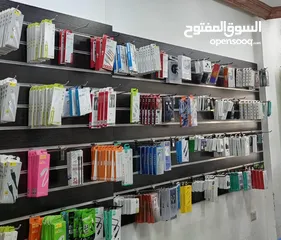  2 محل اجهزه خلوية للبيع مع كامل أغراضه  اربد إشارة النسيم البيع بداعي السفر موقع مميز أو بيع الاغراض ا