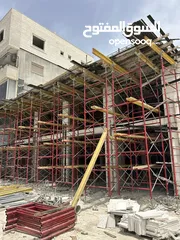  3 اكرو و سلالم مستعمل بحالة الجديد للبيع تصلح لكافة الارتفاعات بتصميم متكامل و مستورد من الصين