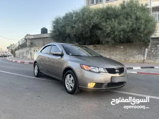  1 كيا فورتي 
2010/2009