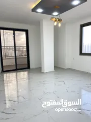  3 روف للبيع مقابل الأكاديميه مباشره